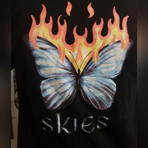 Butterfly t-shirt - Picture 2 of 4